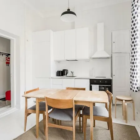 Wehost Merimiehenkatu 8 Διαμέρισμα *