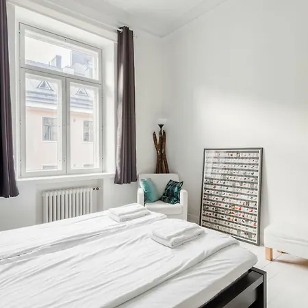 Wehost Merimiehenkatu 8 * Хельсинки